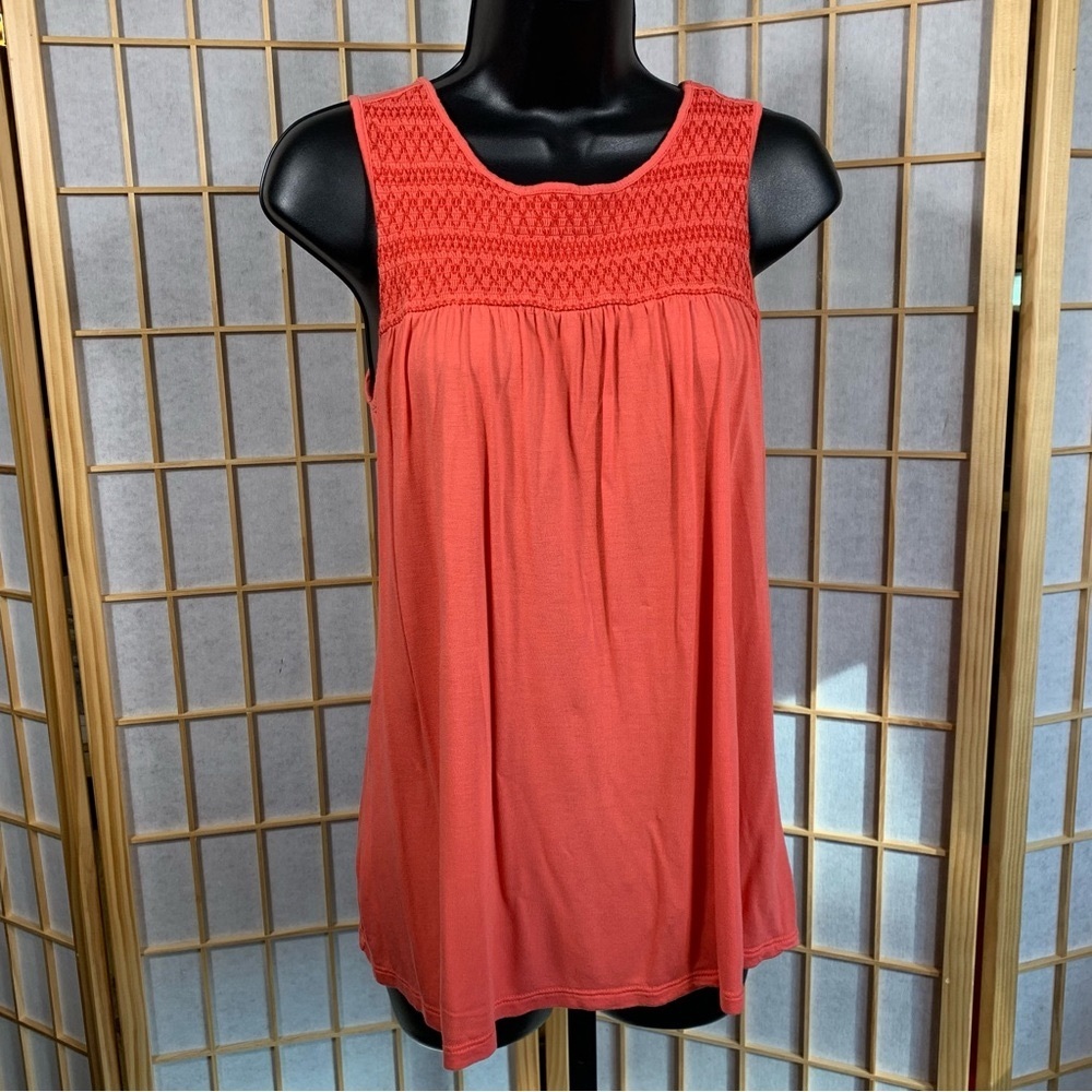Old Navy Smocked Front Sleeveless Swing Top